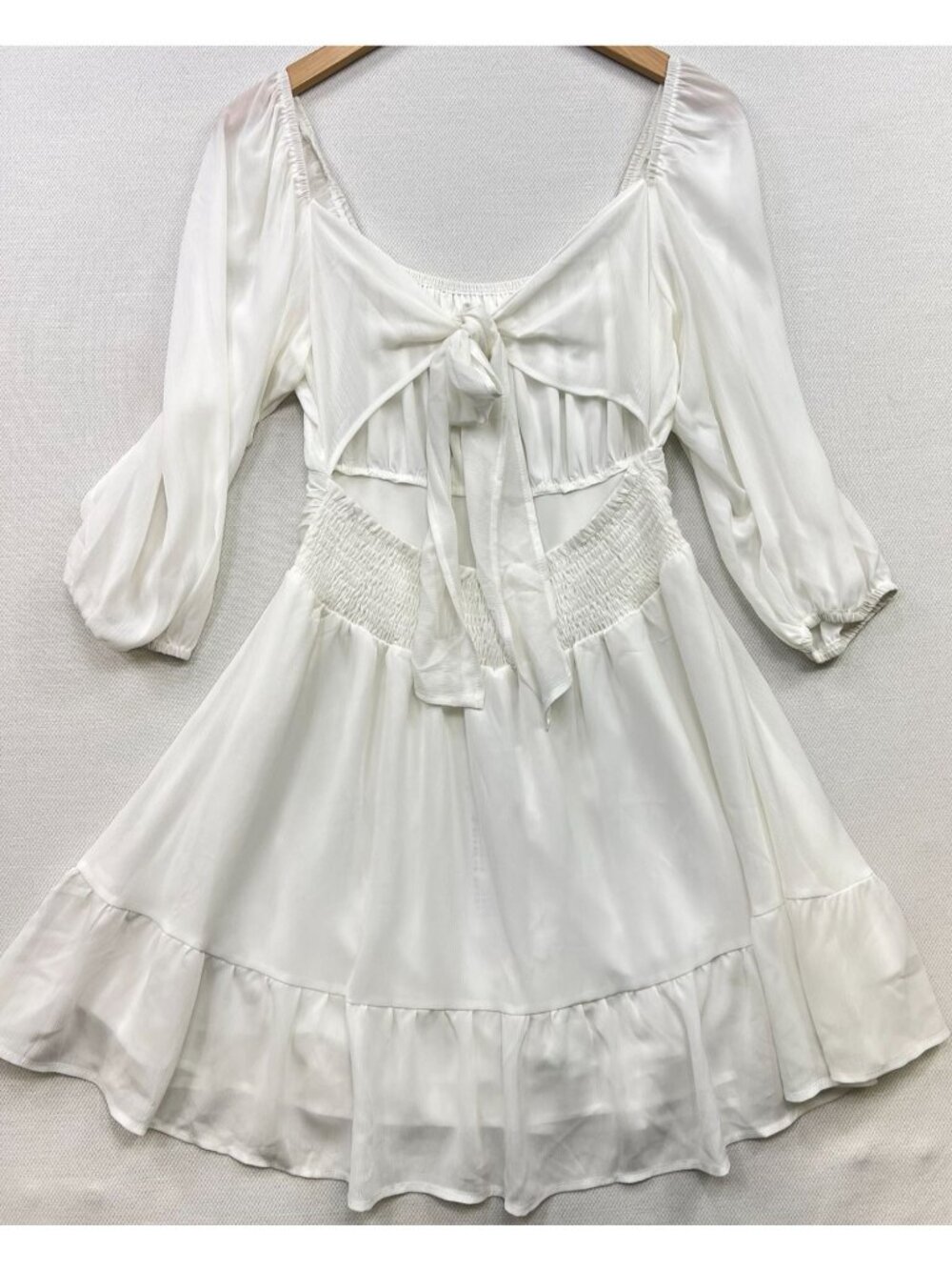 Women's Square Neck Mini Dress Puff Sleeve Size L White Smocked Tie Back - Picture 2 of 12